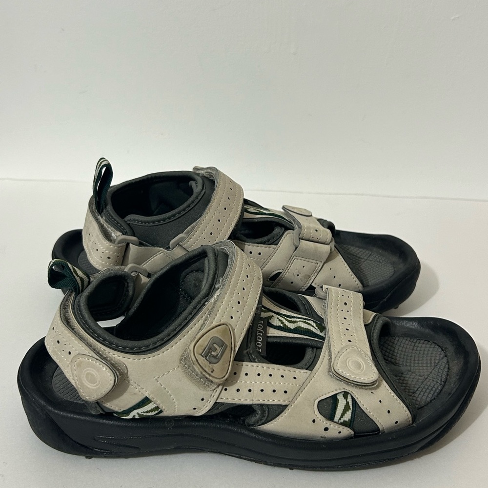 Mens FootJoy GreenJoys Golf
Sandals Size: 9M